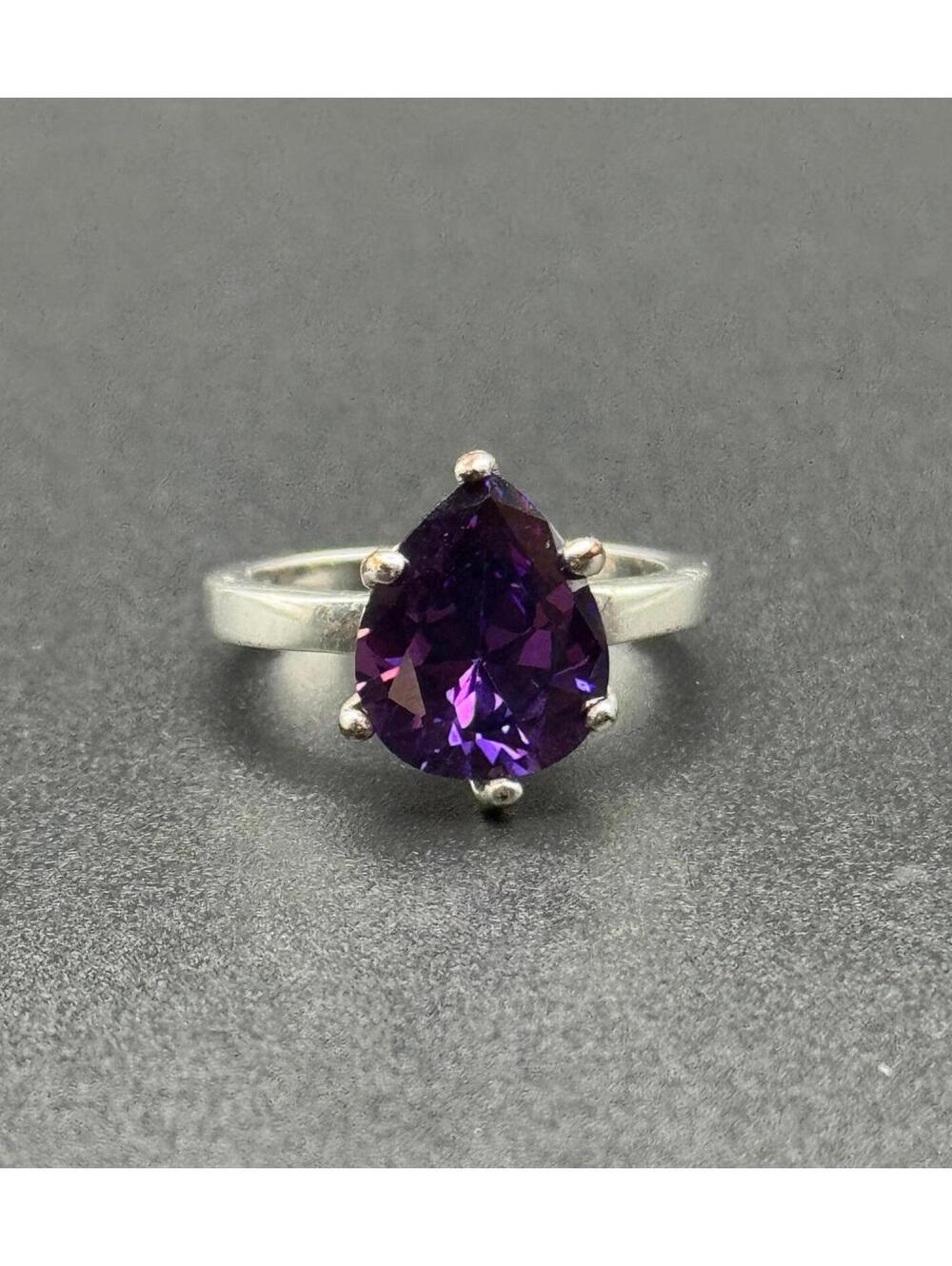 Purple Gemstone set in Silver Toned Band - size 5